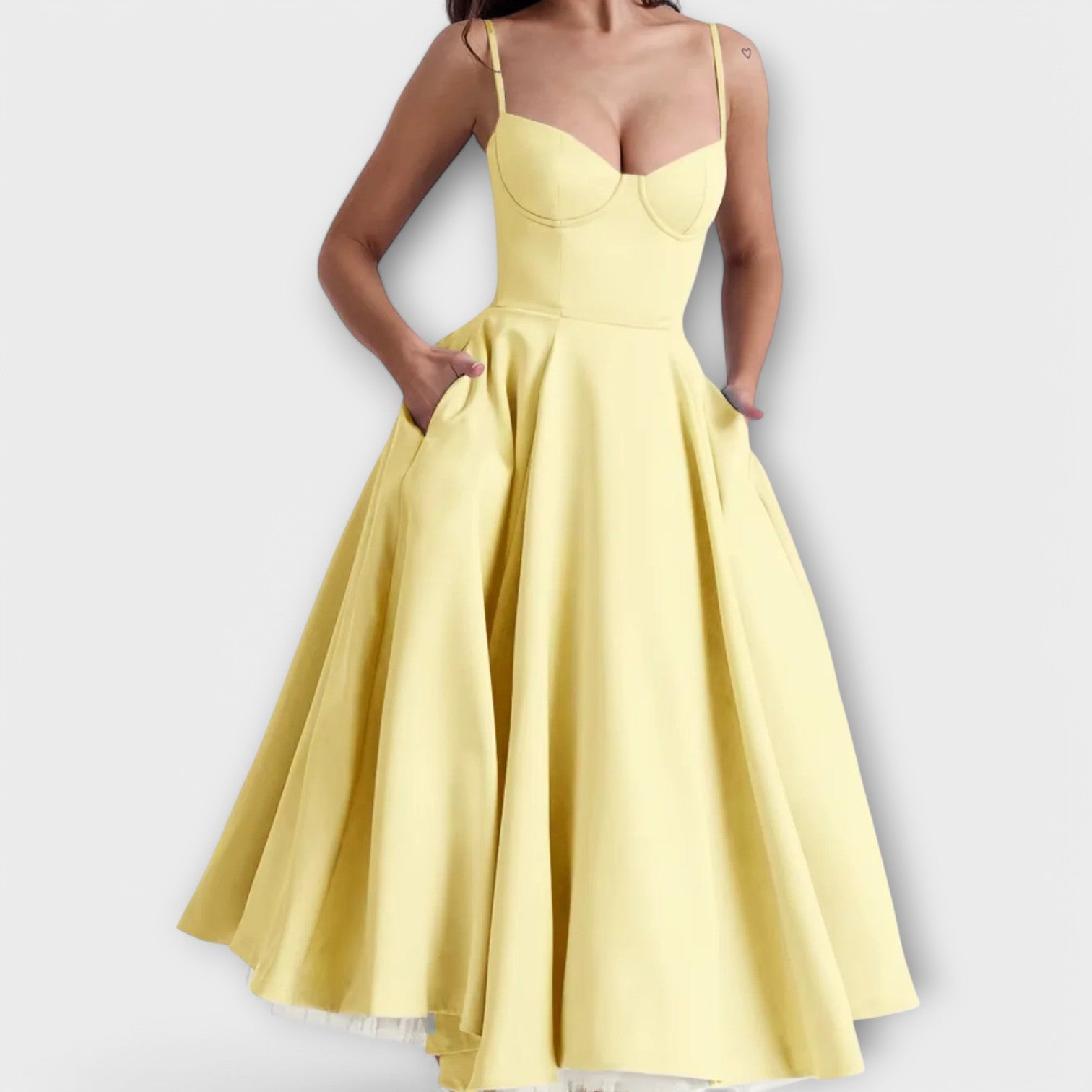 Meli – Ľahké letné šaty s korzetovým detailom