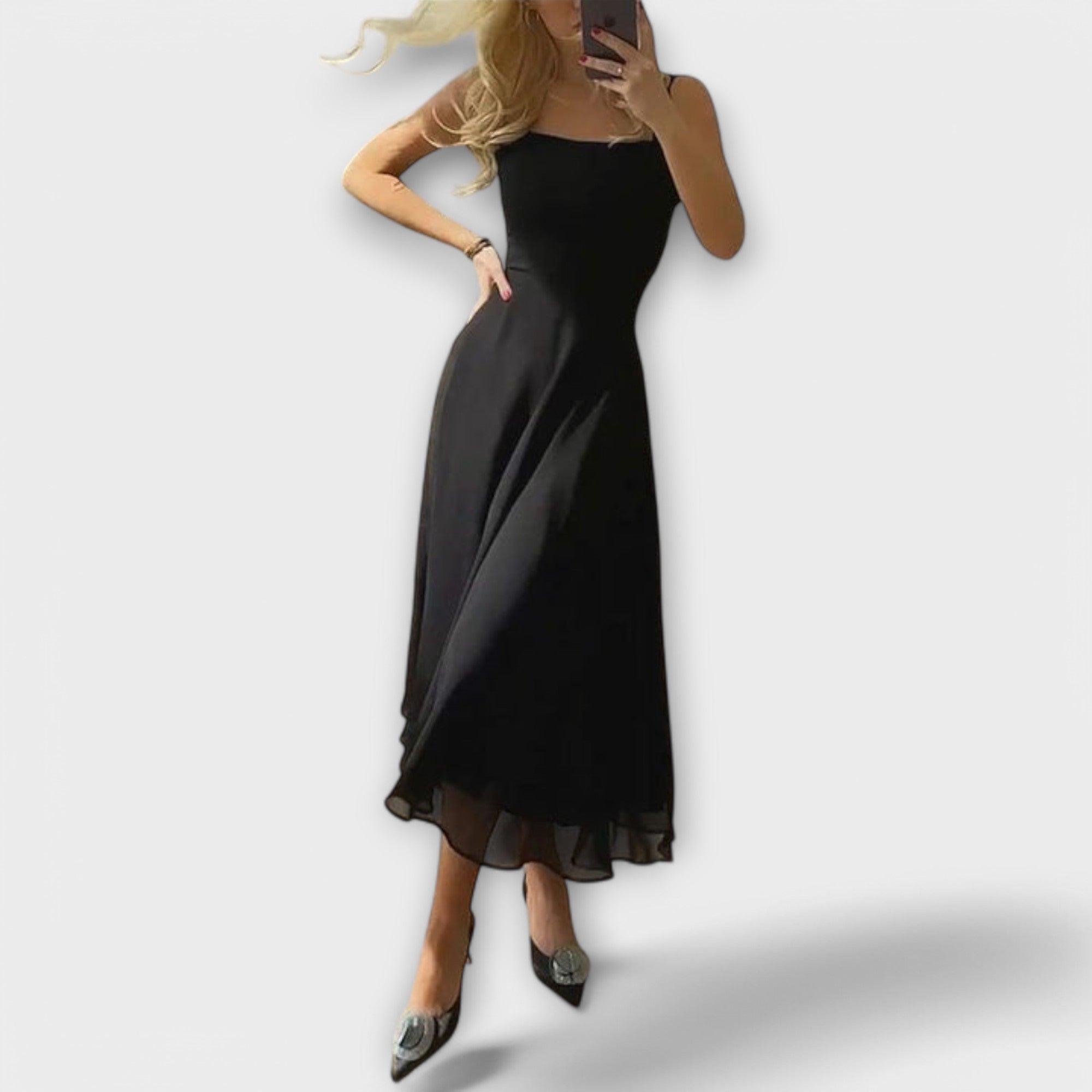 Elegantná bezramková šaty