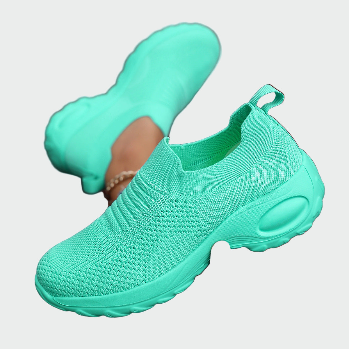 Klasické športové topánky s každodenným štýlom